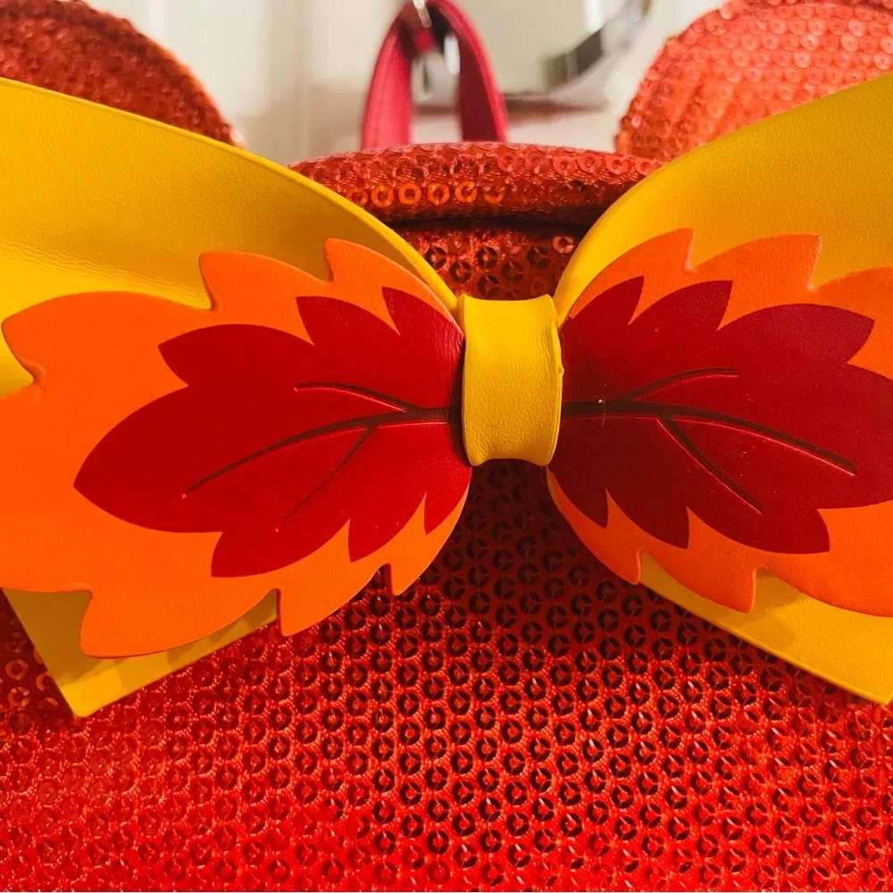 Loungefly Fall Sequin Ombré Minnie Red and Orange Sequin Backpack - Picture 6 of 16